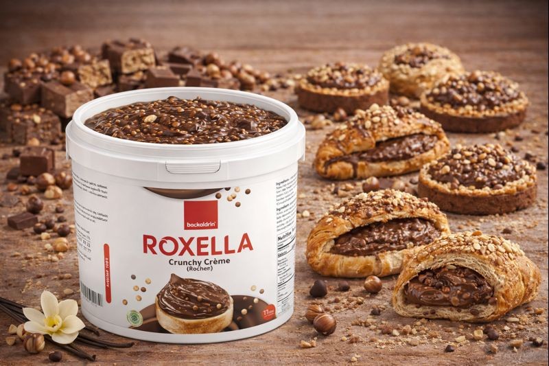 Premium Crunchy Rocheh Chocolate Spread - 11 lbs.